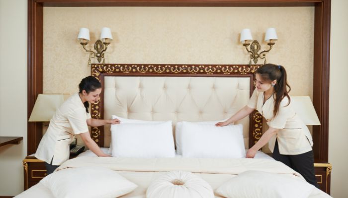 Stay Better Organized With Housekeeping Carts For Hotels