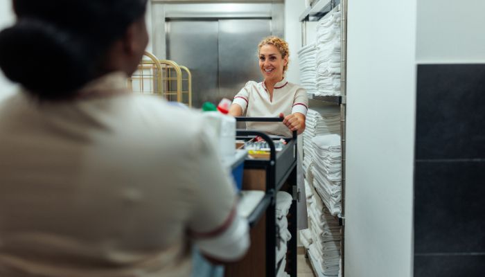 Benefits Of Using Laundry Trolleys in UAE Hotels