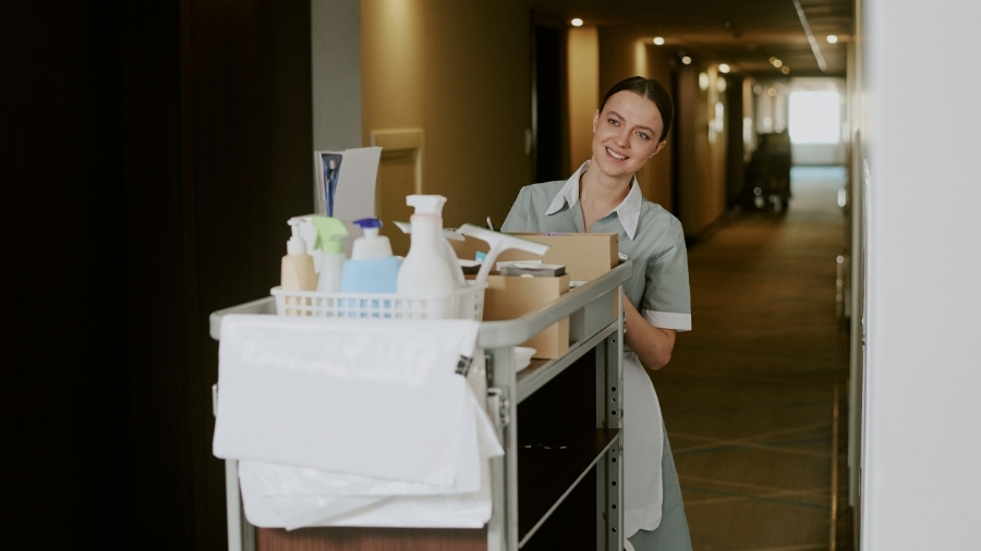 Part 1 – The World of Hotel Housekeeping Trolleys (The Aesthetics and Service Hub)
