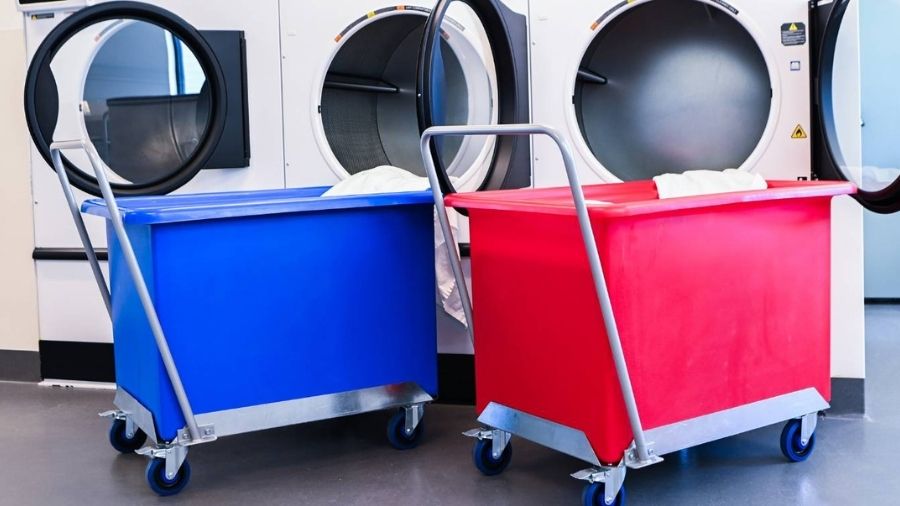 Why Laundry Trolleys Are Essential in Hotels